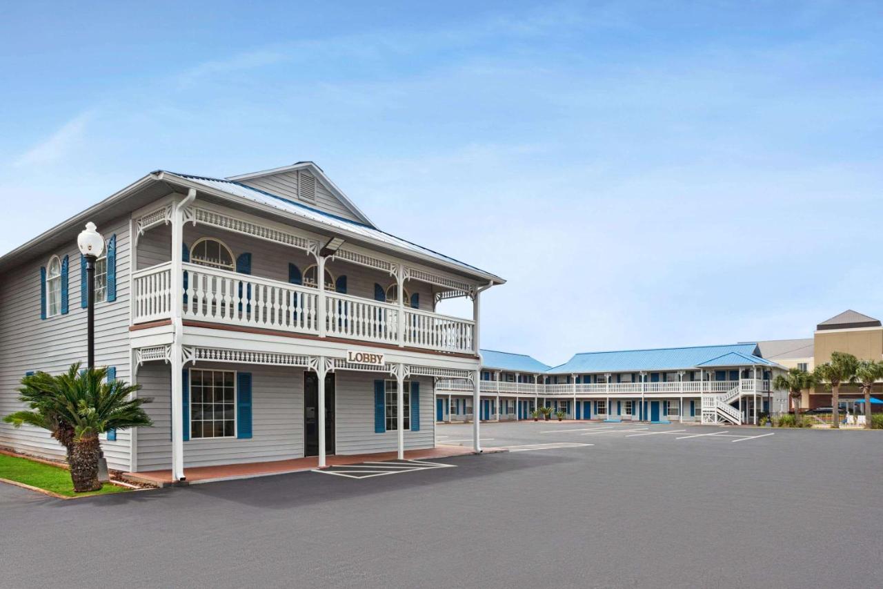 Super 8 By Wyndham Foley Exterior foto