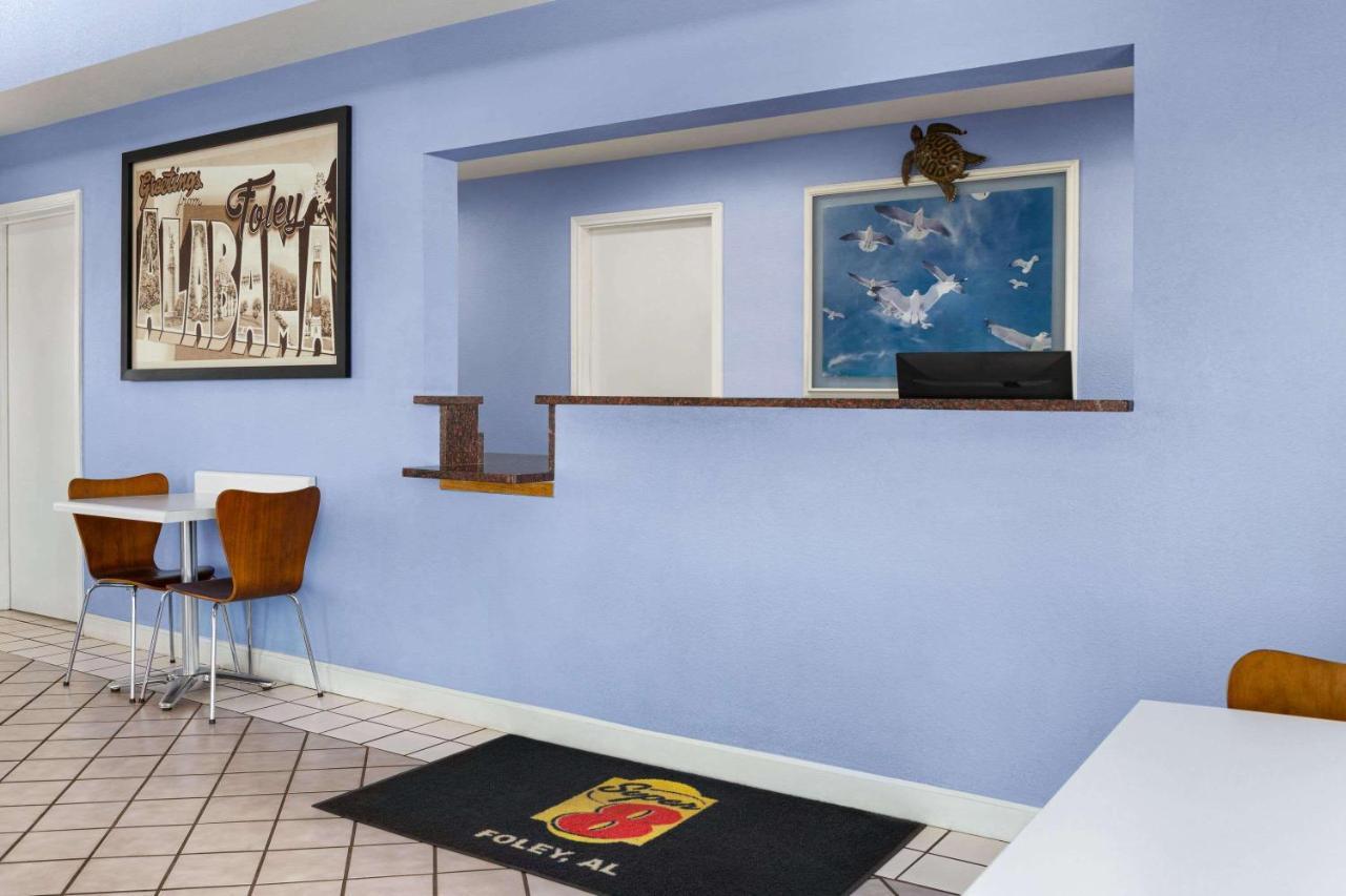 Super 8 By Wyndham Foley Exterior foto